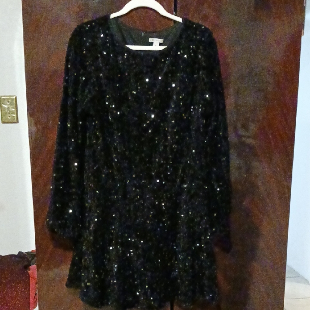Black Elegant Sequin Midi Dress